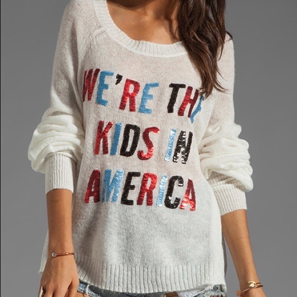 NWT WILDFOX We're the Kids in America Sweater Oversized Sequins Size Small - Picture 2 of 11
